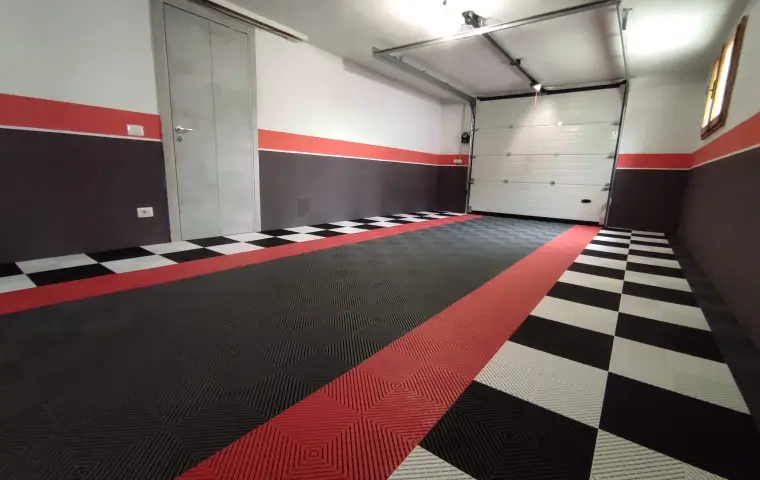 Pavimentazione modulare resistente per garage